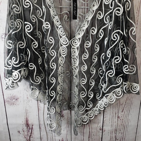 Step In Style Shawl Wrap Womens Size Large Sheer Embroidered Black - Picture 3 of 7